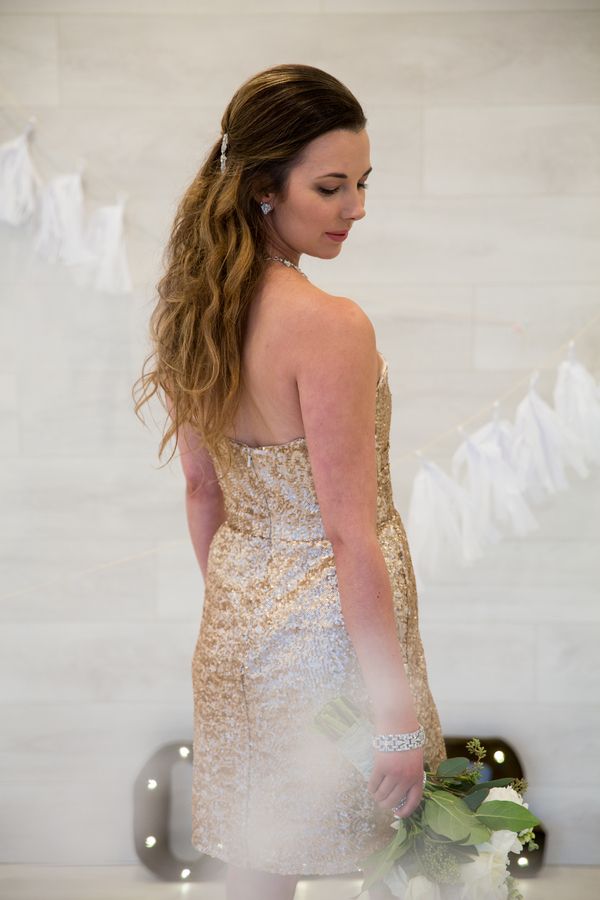 Sparkle and Champagne | Winter Inspiration - www.theperfectpalette.com - Joanna Moss Photography 