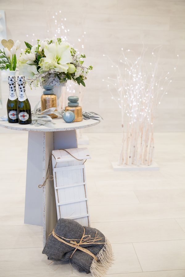 Sparkle and Champagne | Winter Inspiration - www.theperfectpalette.com - Joanna Moss Photography 