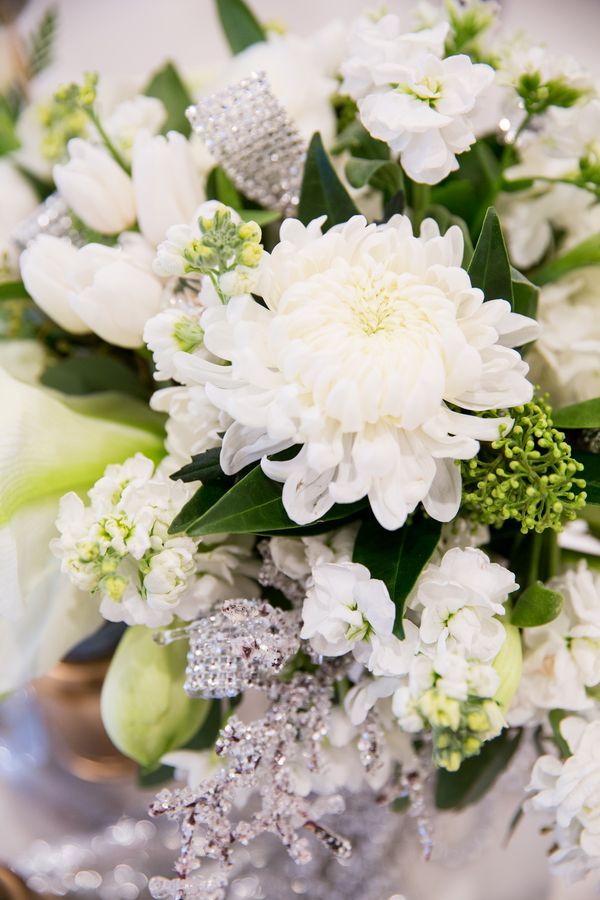  Sparkle and Champagne | Winter Inspiration - www.theperfectpalette.com - Joanna Moss Photography 