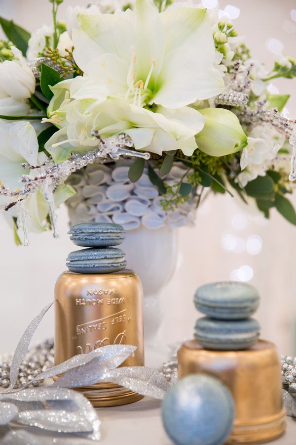 Sparkle and Champagne | Winter Inspiration - www.theperfectpalette.com - Joanna Moss Photography 