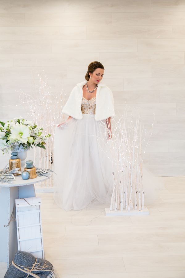 Sparkle and Champagne | Winter Inspiration - www.theperfectpalette.com - Joanna Moss Photography 