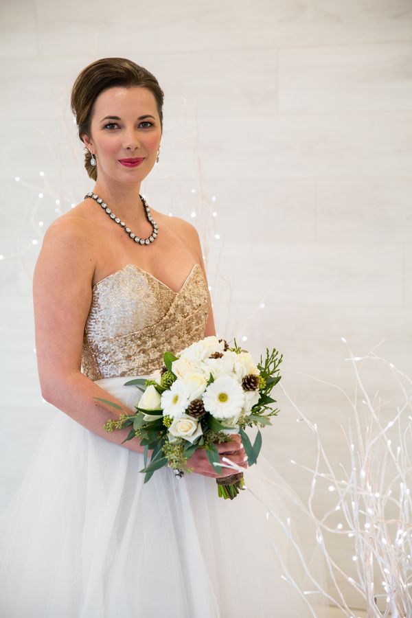 Sparkle and Champagne | Winter Inspiration - www.theperfectpalette.com - Joanna Moss Photography 