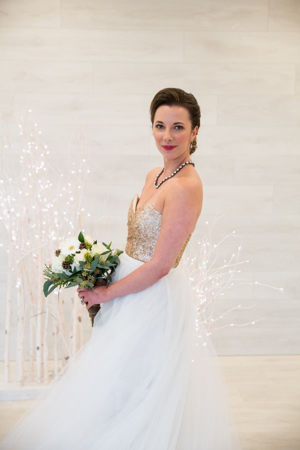 Sparkle and Champagne | Winter Inspiration - www.theperfectpalette.com - Joanna Moss Photography 