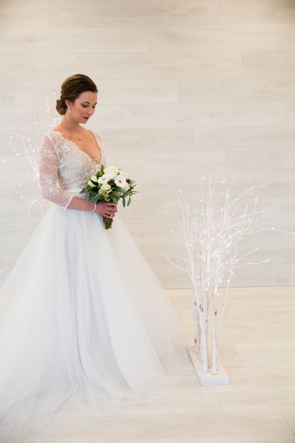 Sparkle and Champagne | Winter Inspiration - www.theperfectpalette.com - Joanna Moss Photography 