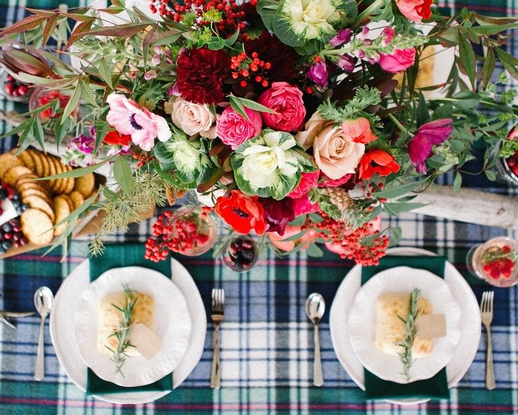  5 Styling Tips for a Pretty Plaid Tablescape - www.theperfectpalette.com - The Southern Style Guide & Christine LeGrand Photography