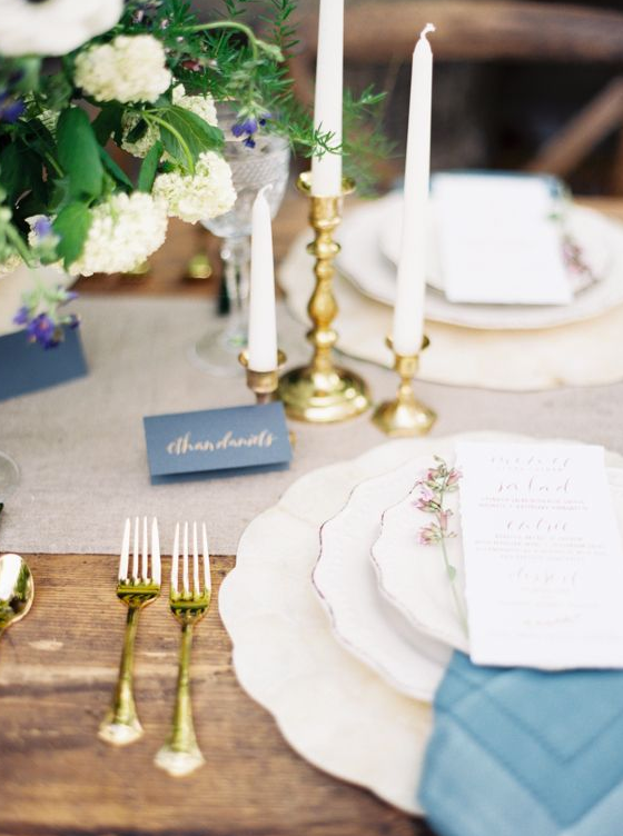 Frost Blue Wedding Inspiration - www.theperfectpalette.com - Color Ideas for Weddings + Parties