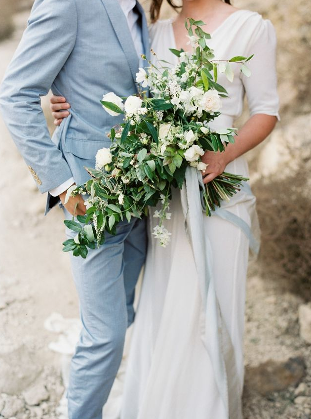 Frost Blue Wedding Inspiration - www.theperfectpalette.com - Color Ideas for Weddings + Parties