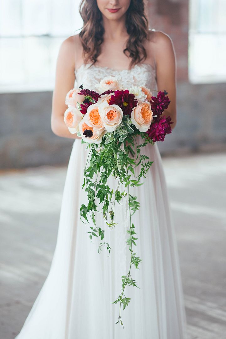 Styled Pretty: Winter Wedding Inspiration - www.theperfectpalette.com - Hilary Grace Photography - florals by Bonney Blooms