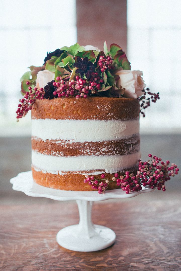 Styled Pretty: Winter Wedding Inspiration - www.theperfectpalette.com - Hilary Grace Photography - florals by Bonney Blooms, Desserts + Cake by Jar Cakery