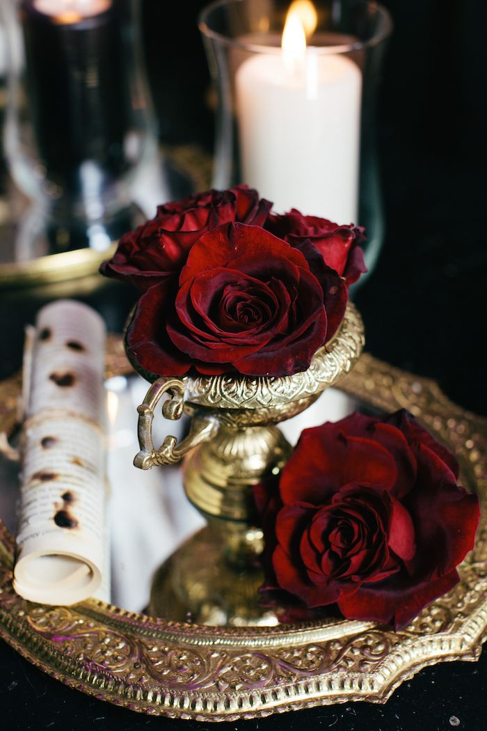 Romeo + Juliet Wedding Inspiration - www.theperfectpalette.com - Renata De Thomasis Events, Laura May Photography, D & D Florals