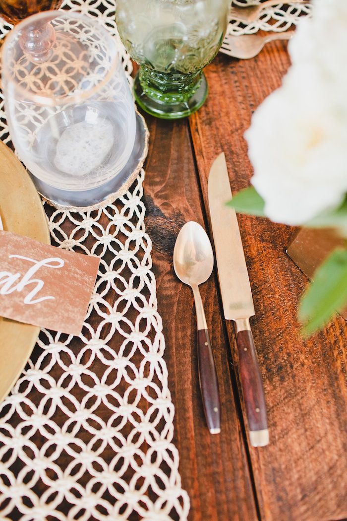 Chic + Stylish Dinner Party - www.theperfectpalette.com - Beijos Events, Megan Welker Photography, MV Florals