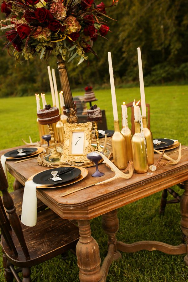 Romantic Gothic Styled Shoot - www.theperfectpalette.com - Gabrielle Von Heyking Photographie, Flower Gallery of Asheville