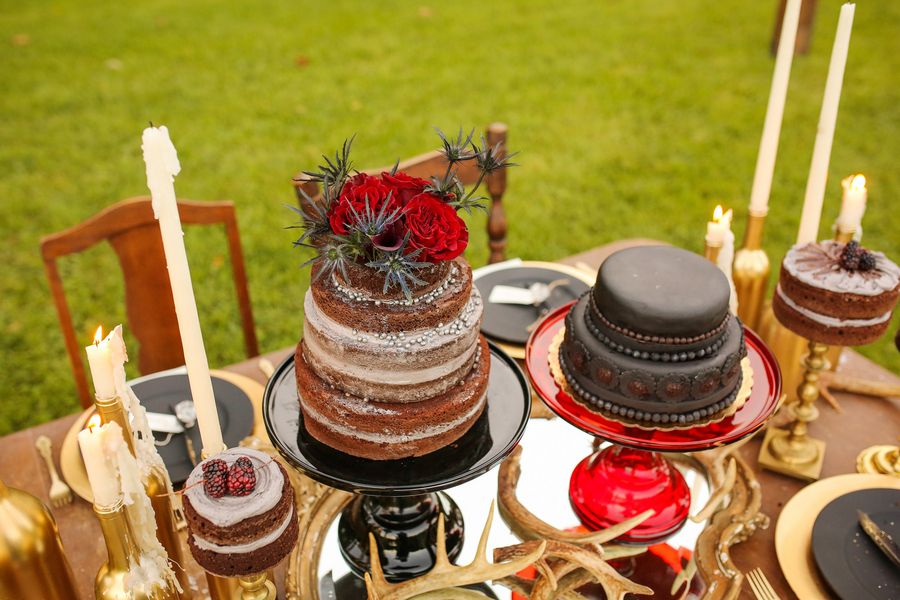 Romantic Gothic Styled Shoot - www.theperfectpalette.com - Gabrielle Von Heyking Photographie, Flower Gallery of Asheville