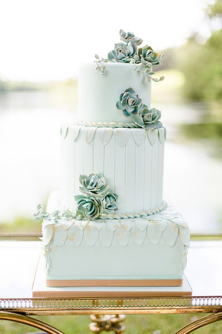 Grayed Jade Wedding Inspiration - www.theperfectpalette.com - Color Ideas for Weddings + Parties