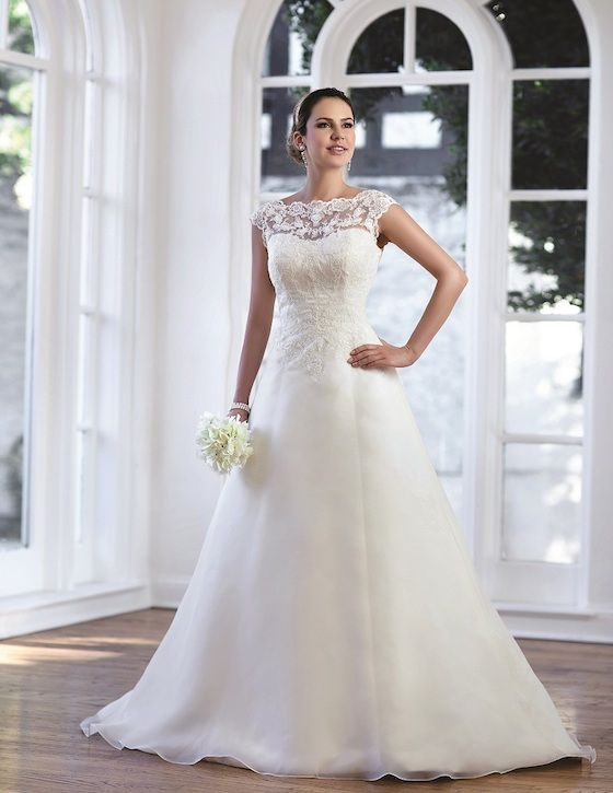 Wedding Gowns that Wow -- Venus Bridals collection www.theperfectpalette.com - Timeless, Elegant, Beautiful