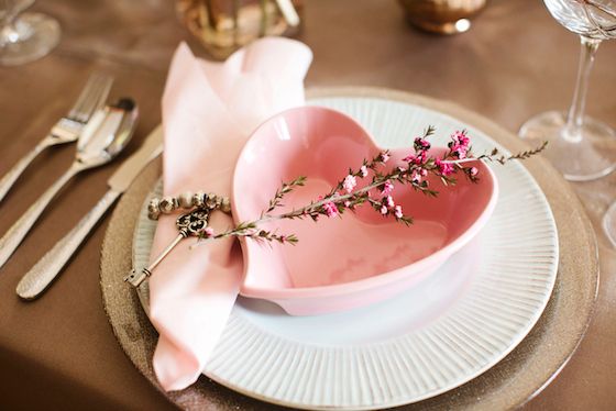 A Valentine's Day Elopement -- www.theperfectpalette.com -- Design by Captivating Chic Celebrations, Lauren Halvorson Photography