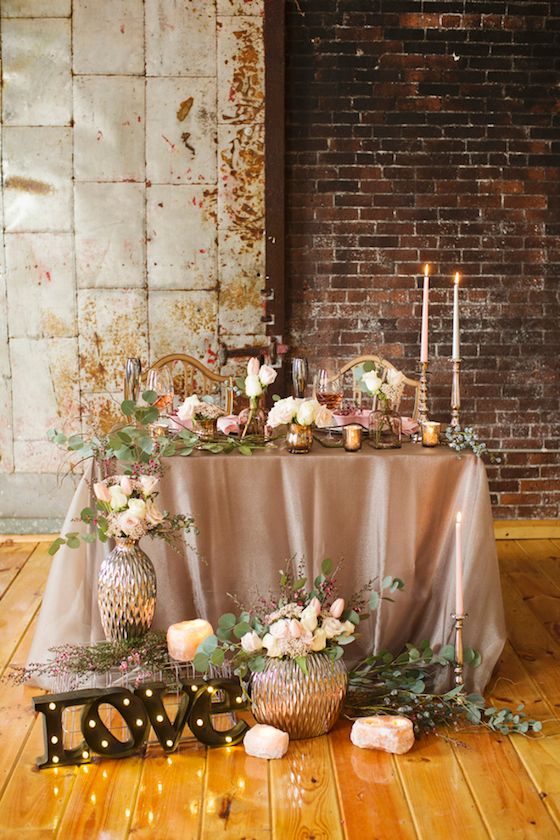 A Valentine's Day Elopement -- www.theperfectpalette.com -- Design by Captivating Chic Celebrations, Lauren Halvorson Photography.