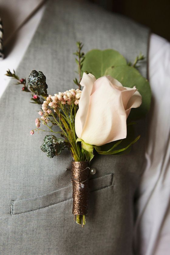 A Valentine's Day Elopement -- www.theperfectpalette.com -- Design by Captivating Chic Celebrations, Lauren Halvorson Photography