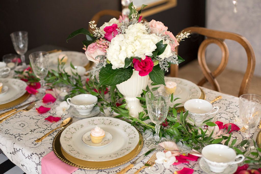 French Country Bridal Shower Inspiration - www.theperfectpalette.com - Amanda Hendrickson Photography + Muyly Miller Events