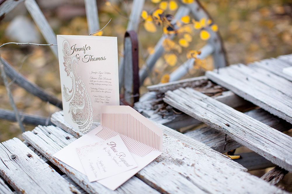 Styled Shoot: Pretty Paisley for Autumn - www.theperfectpalette.com - Michelle Leo Events, Amy Lashelle Photography