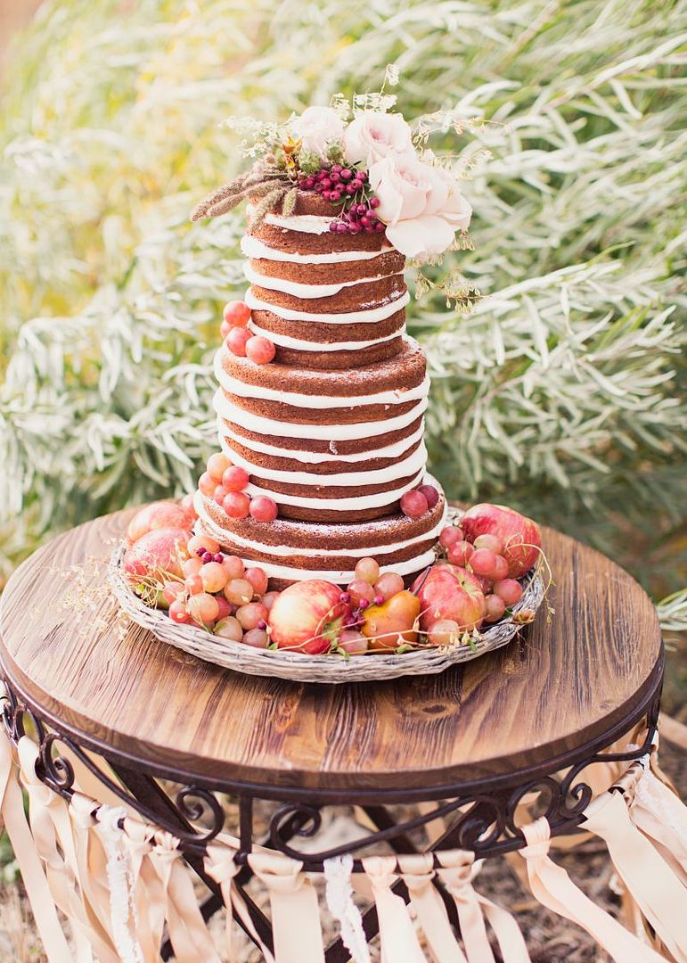 Bohemian Autumn Styled Shoot - www.theperfectpalette.com - Michelle Leo Events, Alixann Loosle Photography