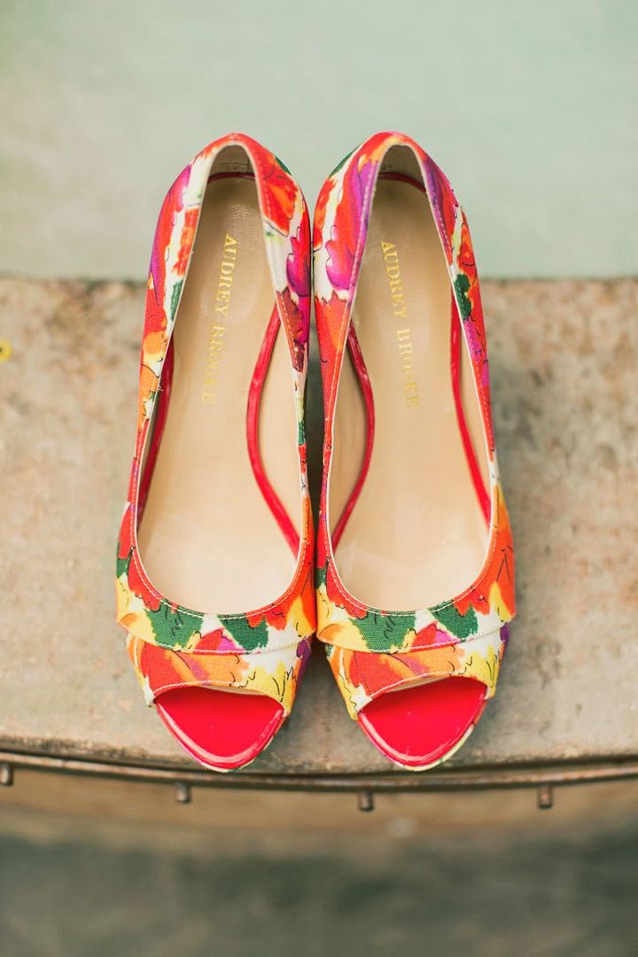 Mediterranean Inspired Shoot with Bright + Bold Color - www.theperfectpalette.com - Michelle Leo Events, Alixann Loosle Photography