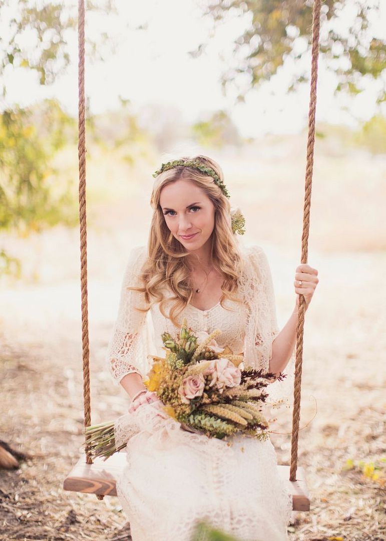 Bohemian Autumn Styled Shoot - www.theperfectpalette.com - Michelle Leo Events, Alixann Loosle Photography