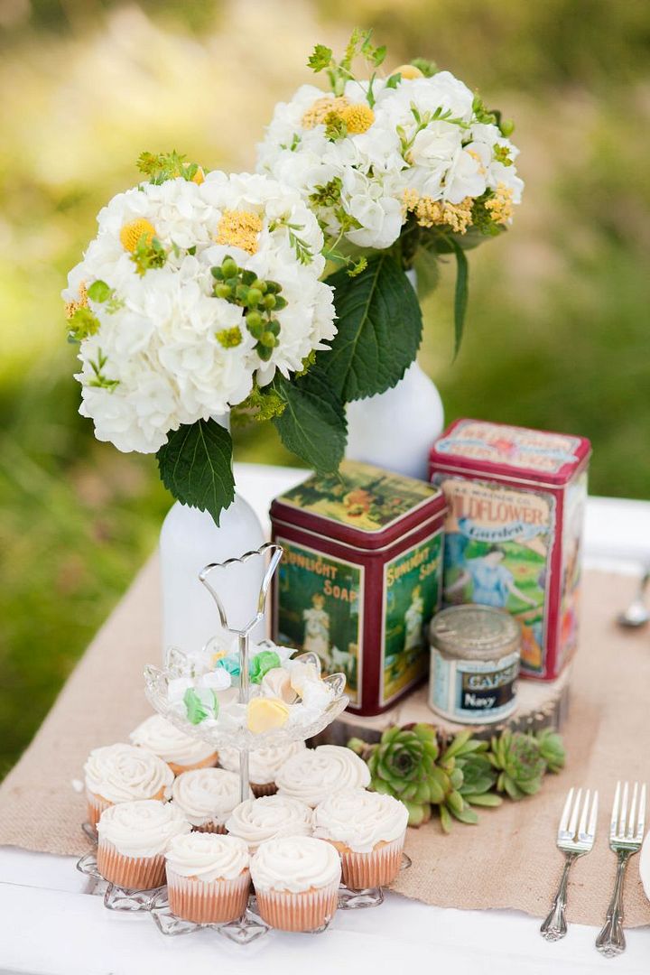 Southern Wedding Ideas: Yellow, Green + White - www.theperfectpalette.com - Amanda Douglas Events