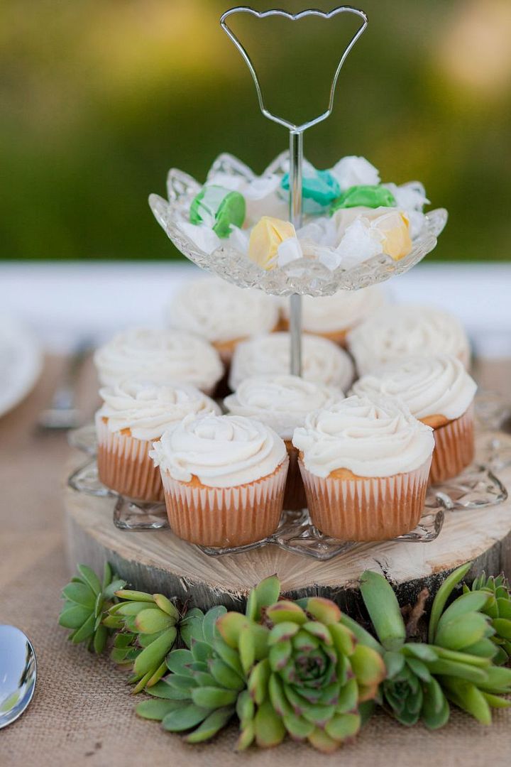 Southern Wedding Ideas: Yellow, Green + White - www.theperfectpalette.com - Amanda Douglas Events