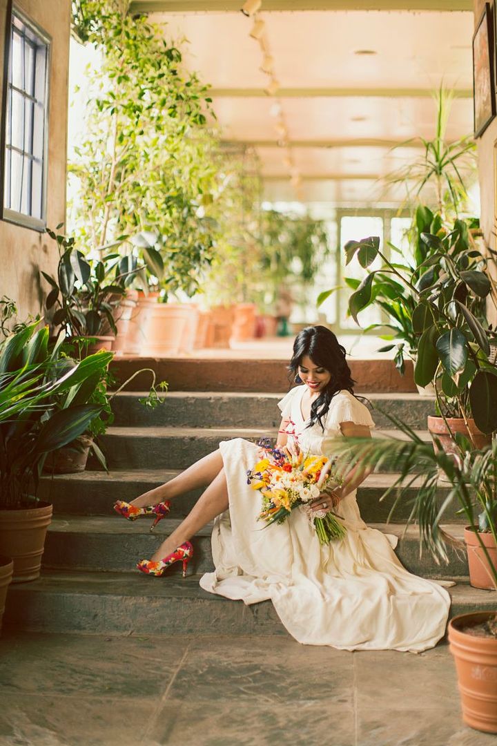Mediterranean Inspired Shoot with Bright + Bold Color - www.theperfectpalette.com - Michelle Leo Events, Alixann Loosle Photography