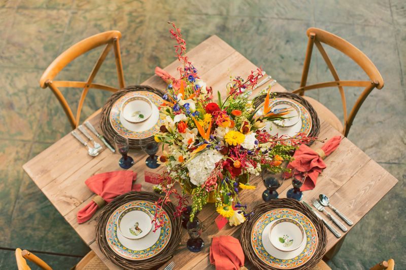 Mediterranean Inspired Shoot with Bright + Bold Color - www.theperfectpalette.com - Michelle Leo Events, Alixann Loosle Photography