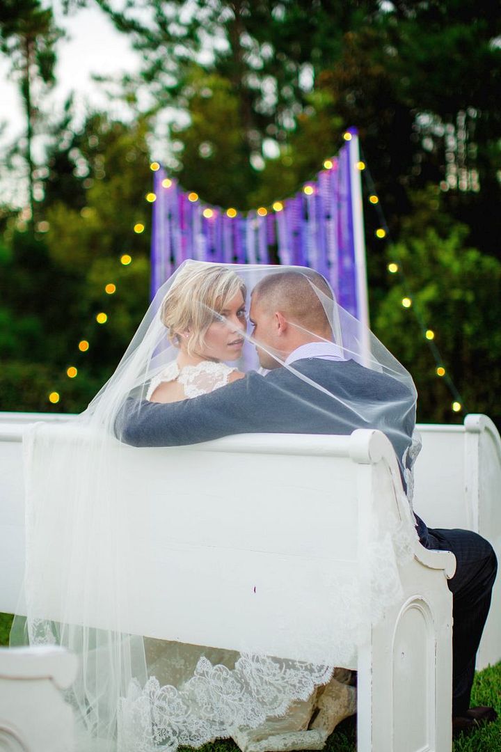 Vintage Inspired Lavender Wedding by French Knot Studios, Photography by Izzy Hudgins Photography - www.theperfectpalette.com - Styling Ideas for Weddings + Parties