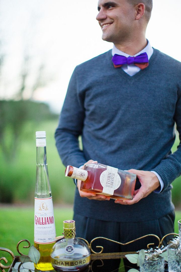 Vintage Inspired Lavender Wedding by French Knot Studios, Photography by Izzy Hudgins Photography - www.theperfectpalette.com - Styling Ideas for Weddings + Parties
