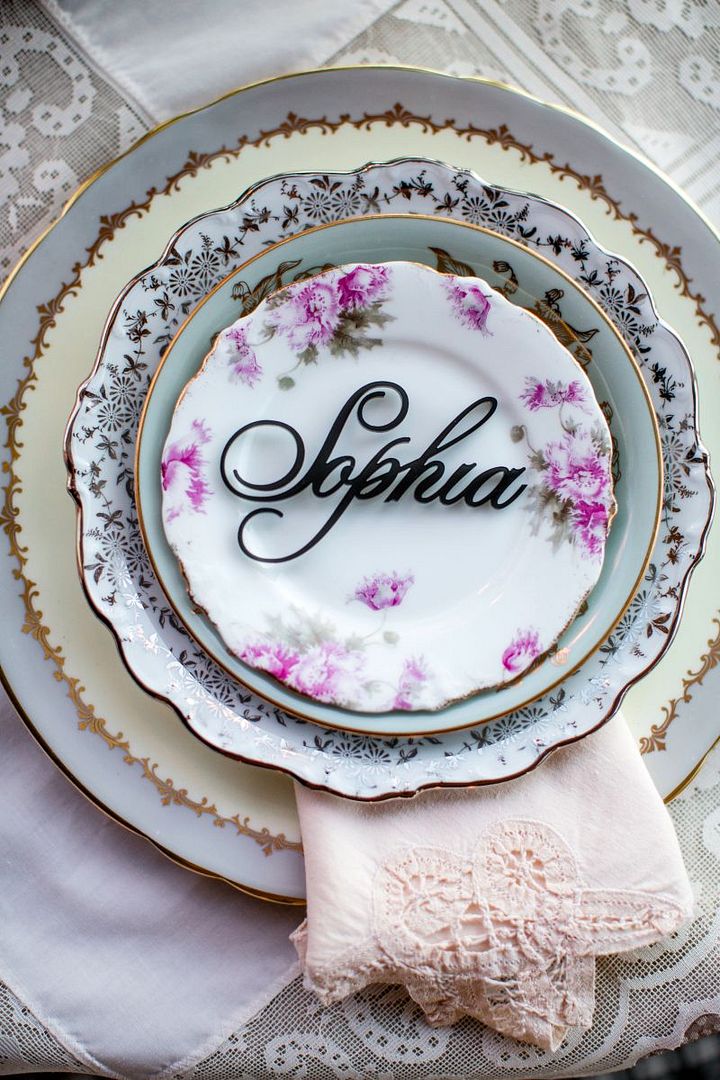 Vintage Inspired Lavender Wedding by French Knot Studios, Photography by Izzy Hudgins Photography - www.theperfectpalette.com - Styling Ideas for Weddings + Parties