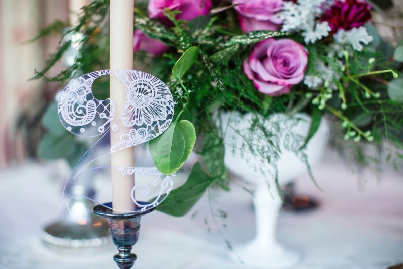 Vintage Inspired Lavender Wedding by French Knot Studios, Photography by Izzy Hudgins Photography - www.theperfectpalette.com - Styling Ideas for Weddings + Parties