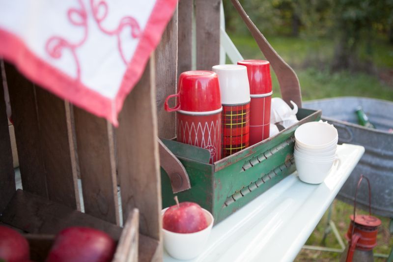 Styled Shoot: Orchard 'I Do's with Cozy Fall Details - www.theperfectpalette.com - Hetler Photography, Red Heels Events 