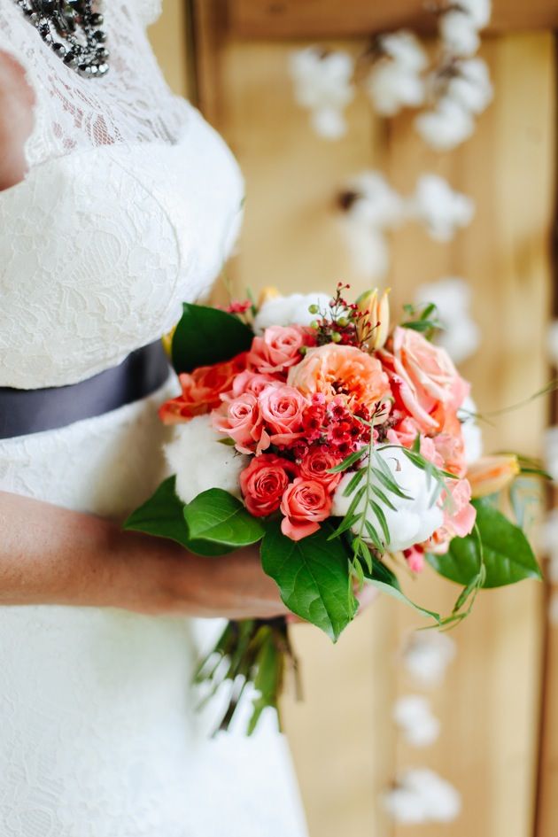 Slate, Poppy + Cotton: A Styled Shoot by Cedarwood Weddings - www.theperfectpalette.com - Jenna Henderson Photography