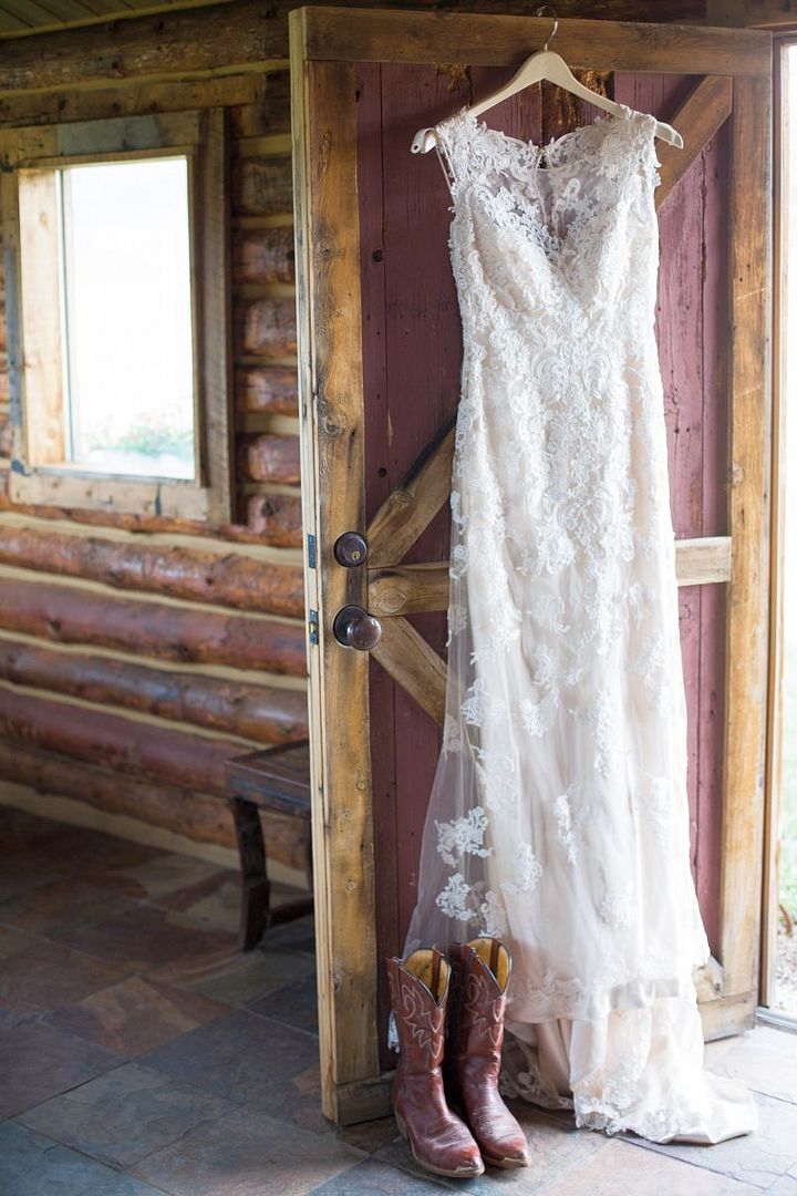 Rustic Barn Wedding with Elegant Blackberry Details - www.theperfectpalette.com - Sarah Roshan Photography, Designed by Pick Me Weddings, Florals by Southern Charm Wedding and Events