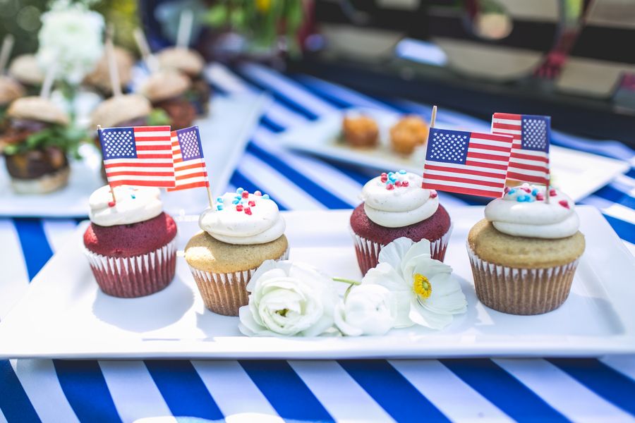 Inspiration for a 4th of July Wedding: Red, White + Blue: www.theperfectpalette.com - Hazy Lane Studios