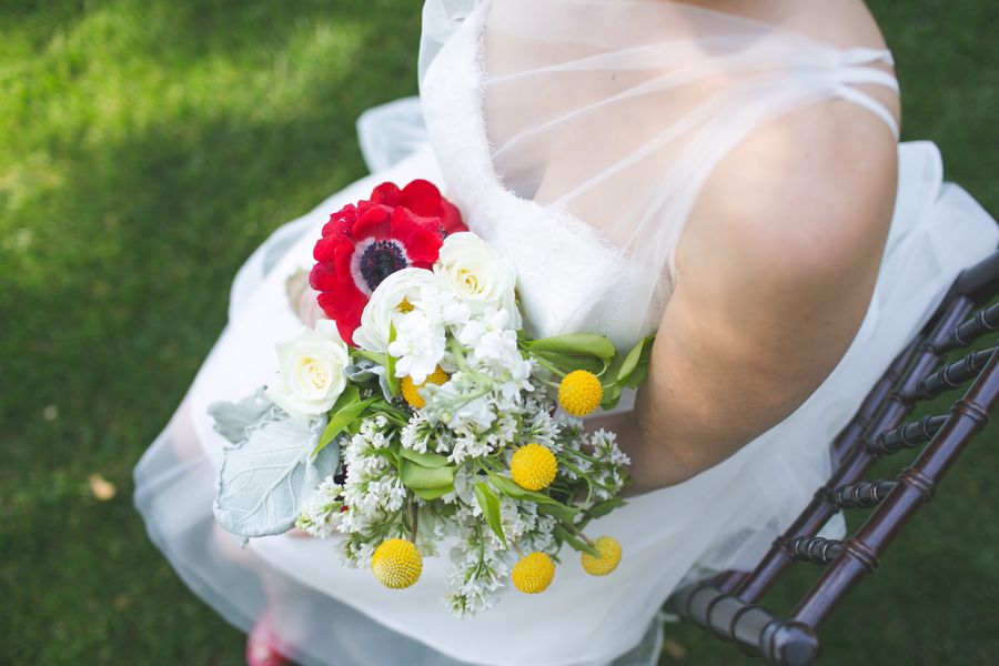 Inspiration for a 4th of July Wedding: Red, White + Blue: www.theperfectpalette.com - Hazy Lane Studios