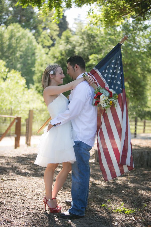 Inspiration for a 4th of July Wedding: Red, White + Blue: www.theperfectpalette.com - Hazy Lane Studios