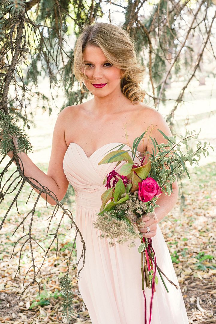 Styled Shoot: Woodland Romance - www.theperfectpalette.com - Lori Kennedy Photography + Embellish Productions