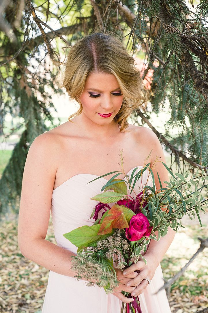 Styled Shoot: Woodland Romance - www.theperfectpalette.com - Lori Kennedy Photography + Embellish Productions