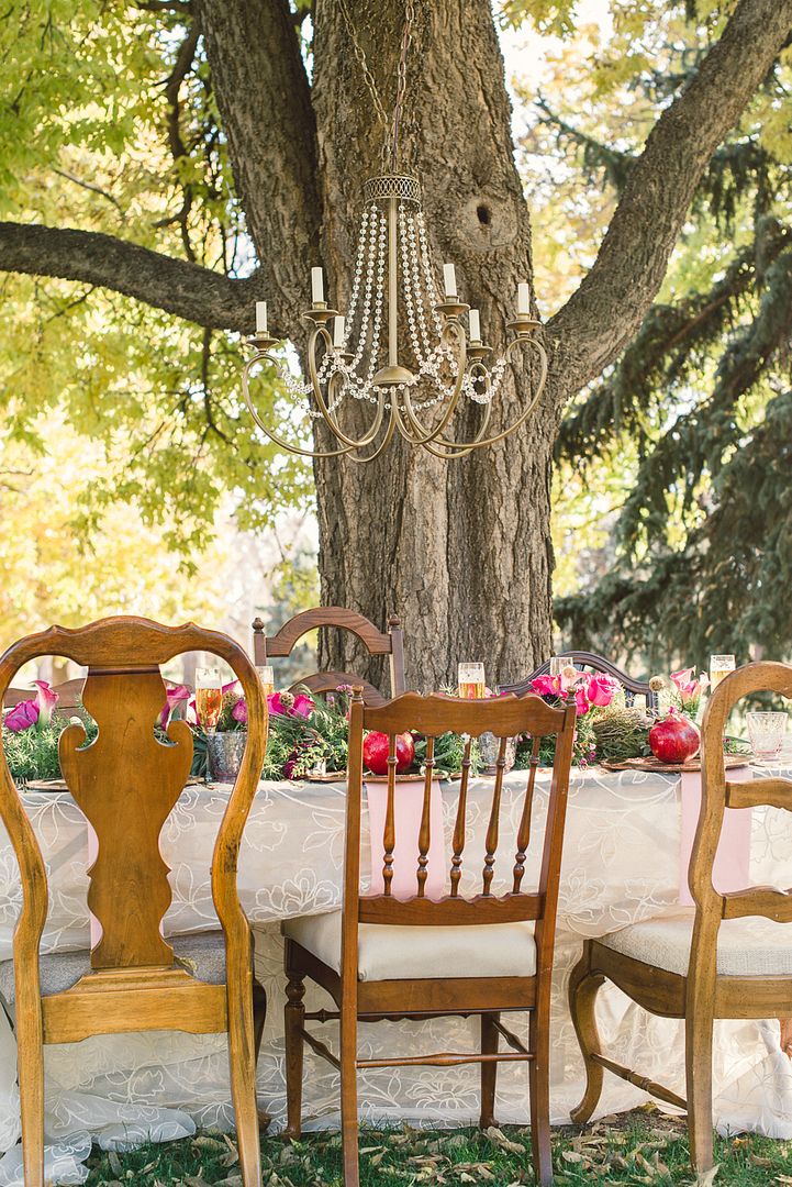 Styled Shoot: Woodland Romance - www.theperfectpalette.com - Lori Kennedy Photography + Embellish Productions