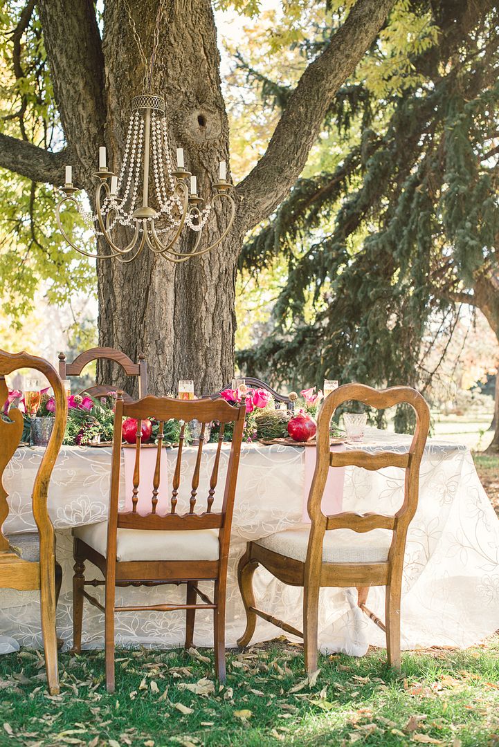 Styled Shoot: Woodland Romance - www.theperfectpalette.com - Lori Kennedy Photography + Embellish Productions