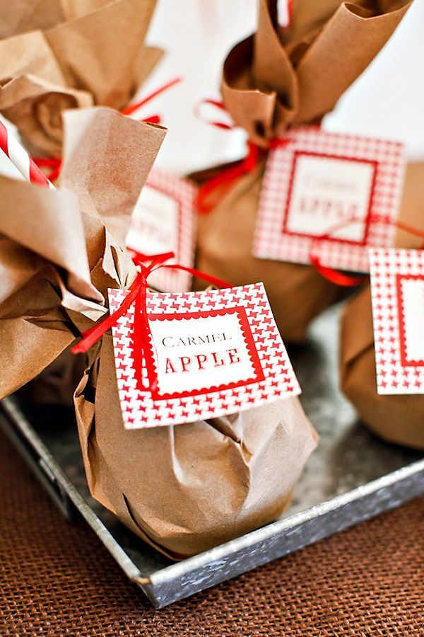 Apple Orchard Wedding Inspiration - www.theperfectpalette.com - Styling Ideas for Weddings + Parties