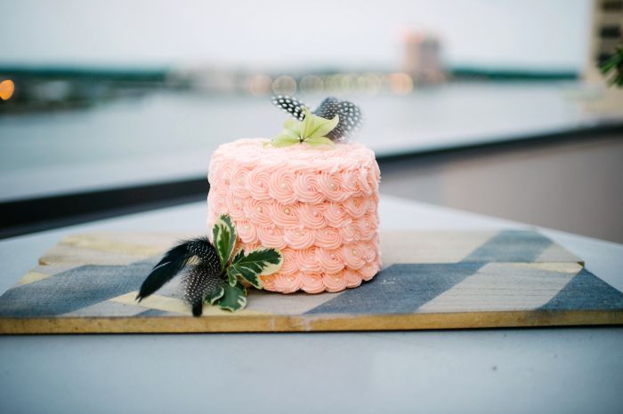 A Feathered Fête: Design by French Knot Studios - www.theperfectpalette.com - Rach Lea Photography