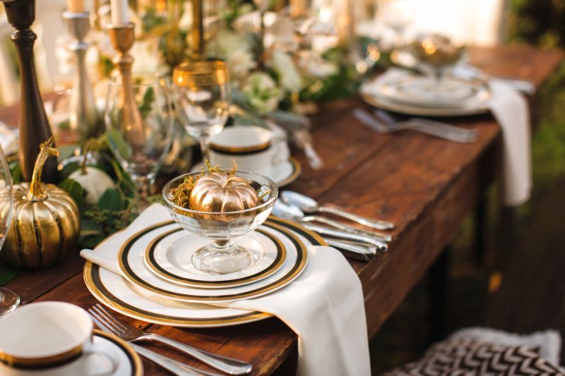 Metallic Fall Tablescape DIY - www.theperfectpalette.com - Custom Love Gifts & The Bride Link, Photography by JoPhoto