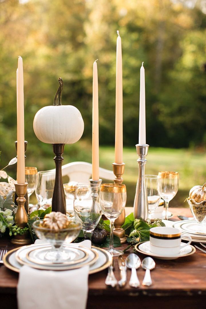 Metallic Fall Tablescape DIY - www.theperfectpalette.com - Custom Love Gifts & The Bride Link, Photography by JoPhoto