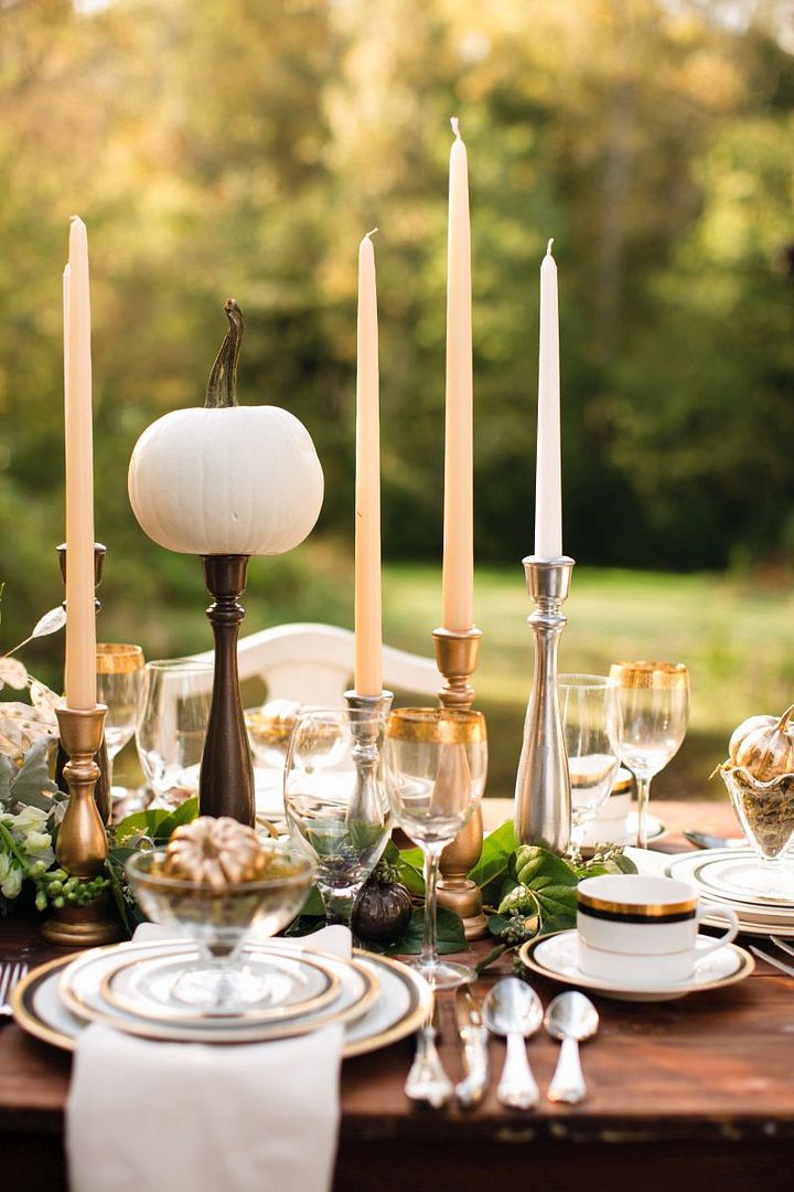 Metallic Fall Tablescape DIY - www.theperfectpalette.com - Custom Love Gifts & The Bride Link, Photography by JoPhoto